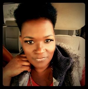 Meet your Posher, Erica